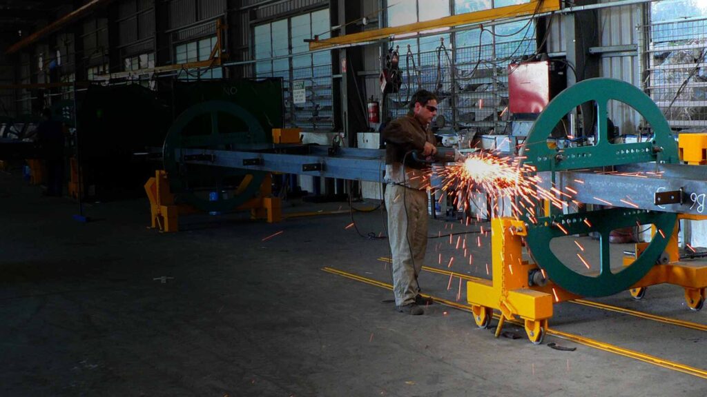 Welding a structural steel beam using the Rimco Rotator